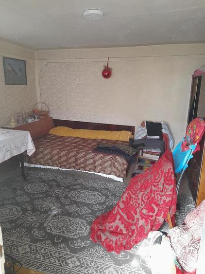 Casă cu 4 camere în Rucăr