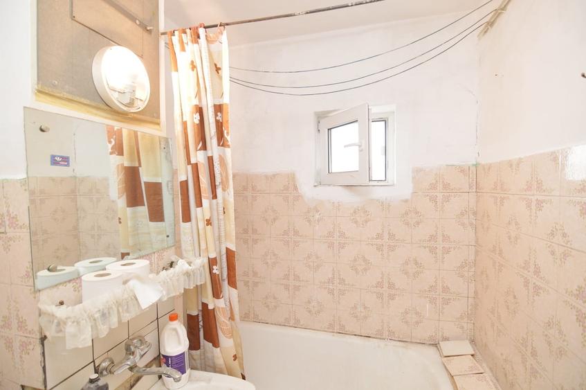 Apartament cu 3 camere decomandat în Theodor Pallady