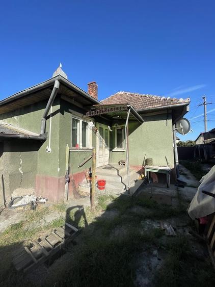 Casă cu 2 camere în Central