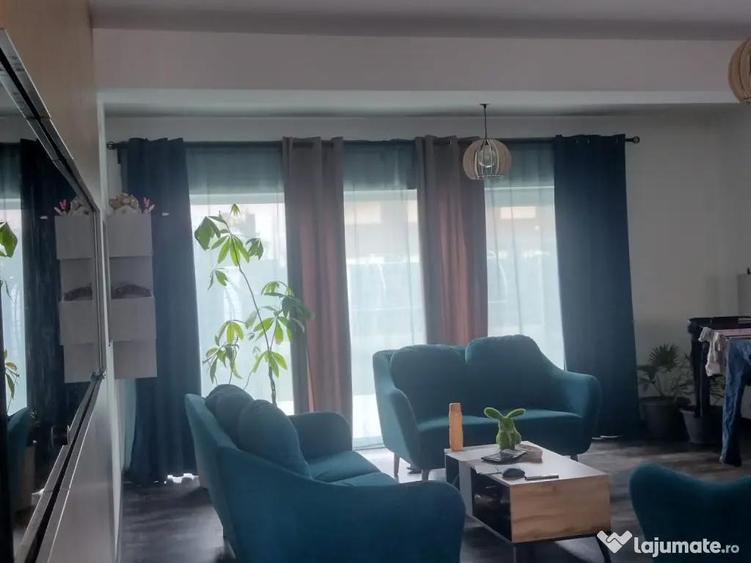 Casă cu 5 camere în Bartolomeu