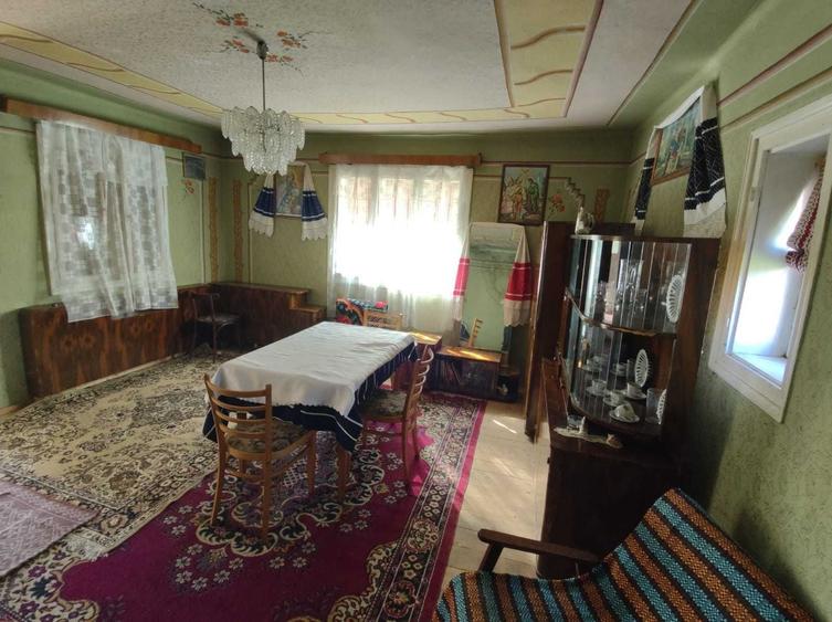 Casă cu 2 camere în Mărcești