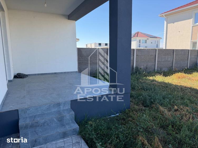 Casă cu 4 camere cu Teren 252 Mp în Remetea Mare