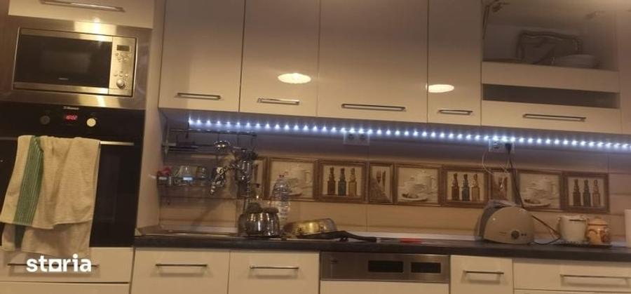 Casă cu 4 camere cu Teren 150 Mp în Central