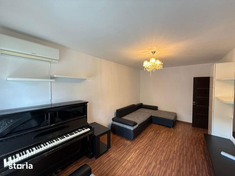 Apartament cu 3 camere decomandat în Decebal