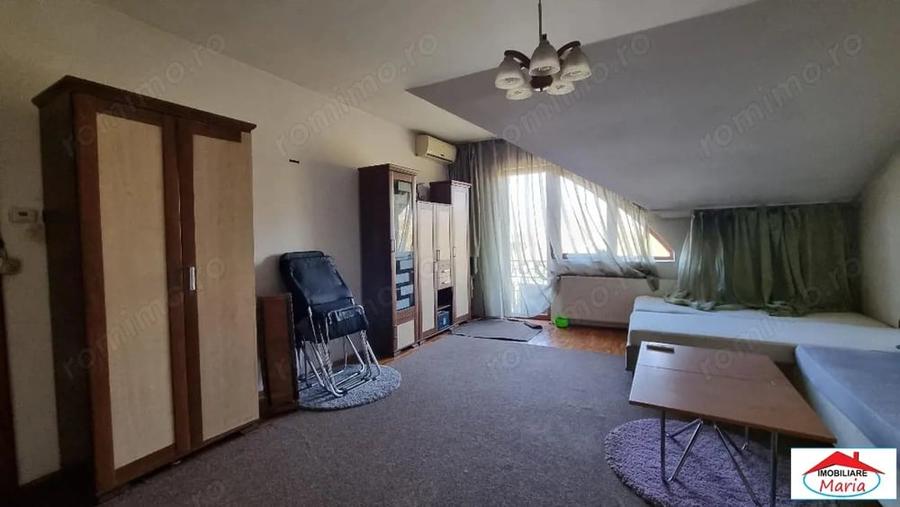 Apartament cu 4 camere decomandat în Titulescu