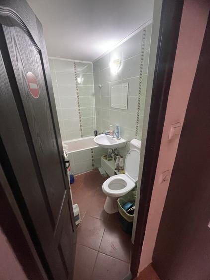 Spațiu comercial, de 64 mp, în Central