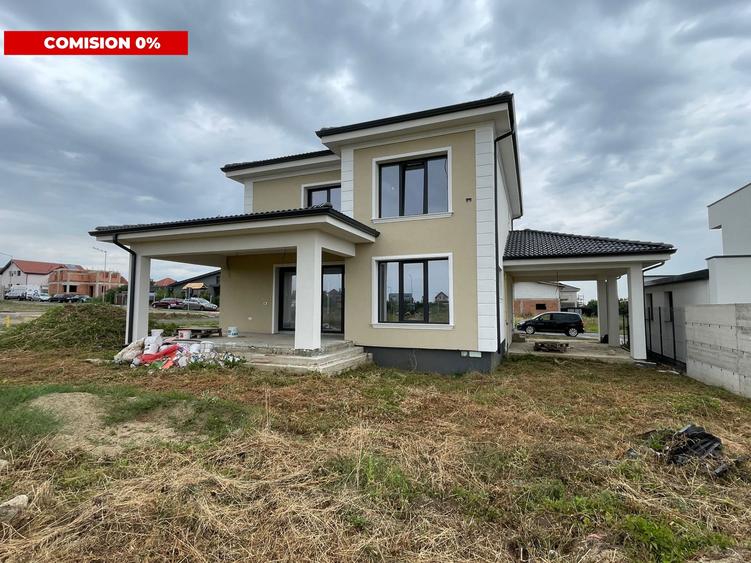Casă individuală cu 5 camere cu Canalizare în Giarmata