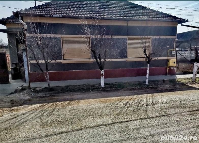 Casă cu 4 camere cu Teren 681 Mp în Chișineu-Criș