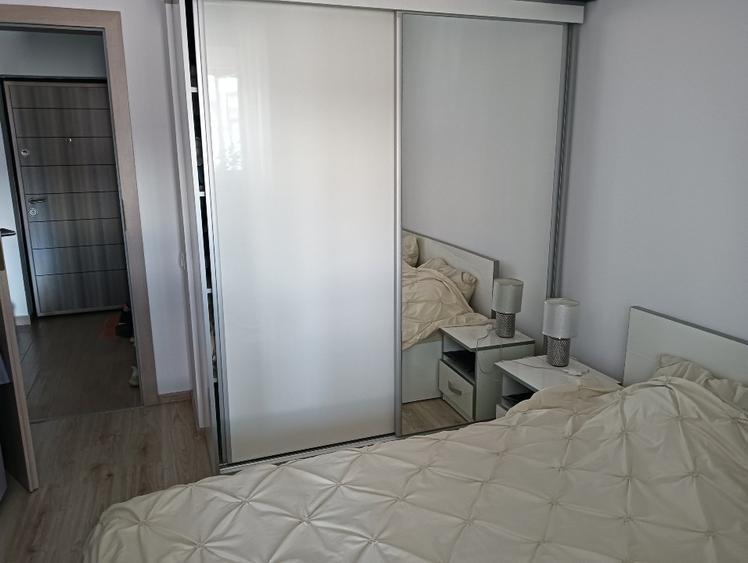Apartament cu 2 camere semidecomandat în Rahova