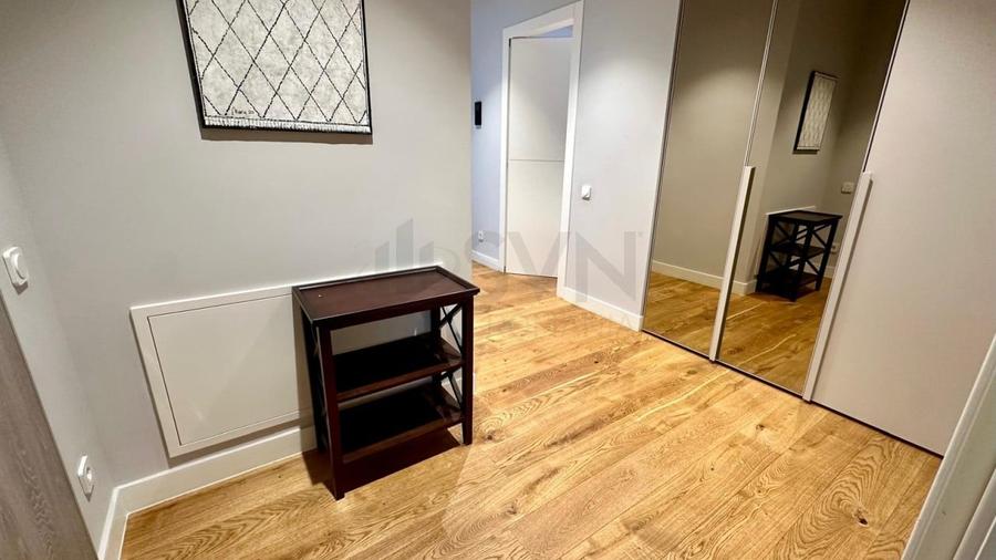 Apartament cu 5 camere decomandat, mobilat în Floreasca