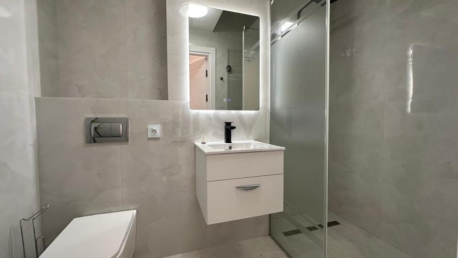 Apartament cu 4 camere decomandat, mobilat în Pipera