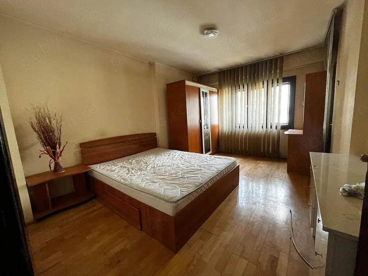 Apartament cu 3 camere decomandat în Dorobanților