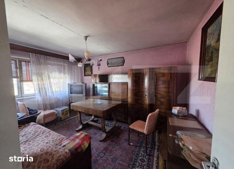 Apartament cu 3 camere decomandat în Central