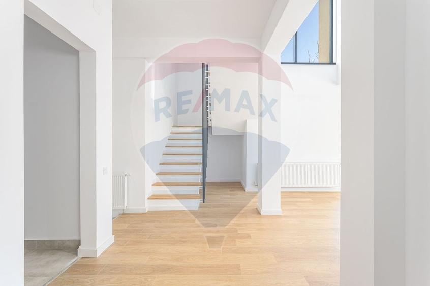 Casă individuală cu 5 camere cu Teren 507 Mp în Cernica