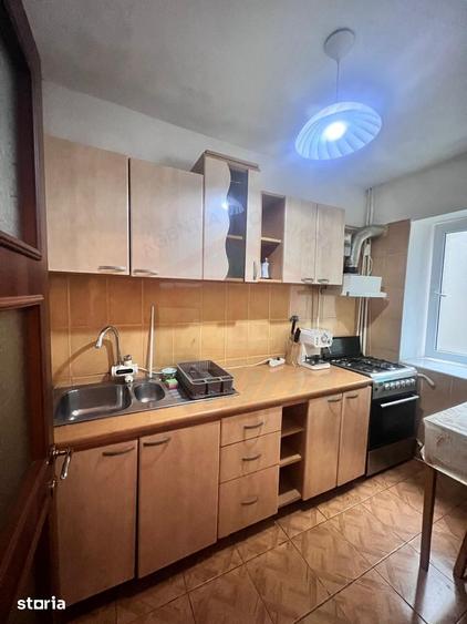 Apartament cu 2 camere decomandat în Micro 17