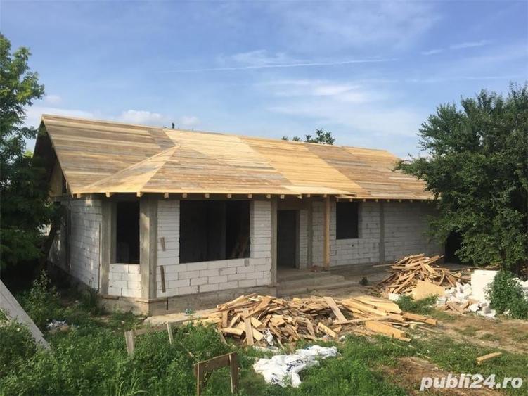 Casă cu 5 camere în Balta Doamnei