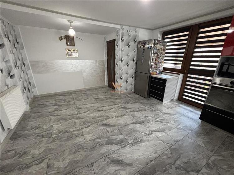 Duplex cu 5 camere cu Canalizare în Arhitecților - Calea Cisnădiei