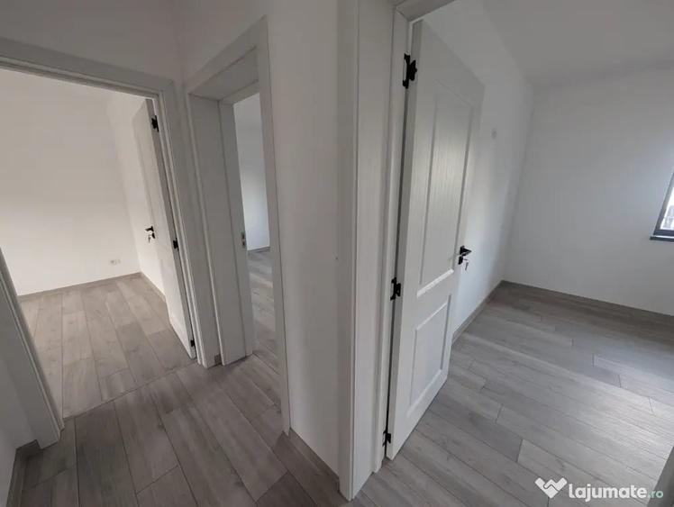 Casă cu 4 camere cu Teren 400 Mp în Central