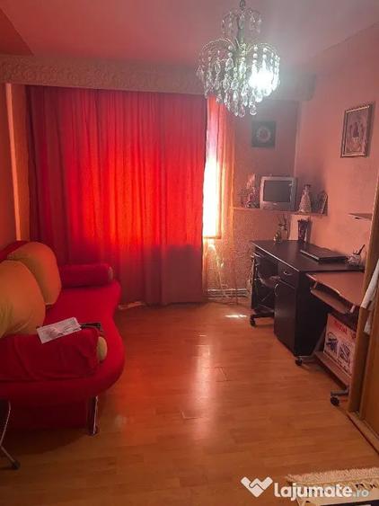 Apartament cu 2 camere decomandat în Ampoi 1
