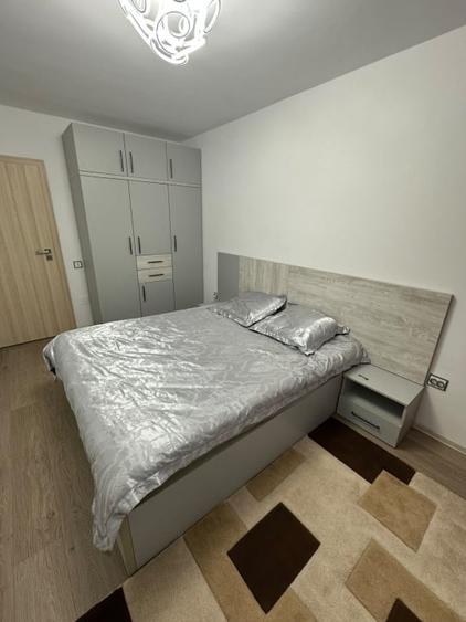 Apartament cu 3 camere semidecomandat în Gheorgheni