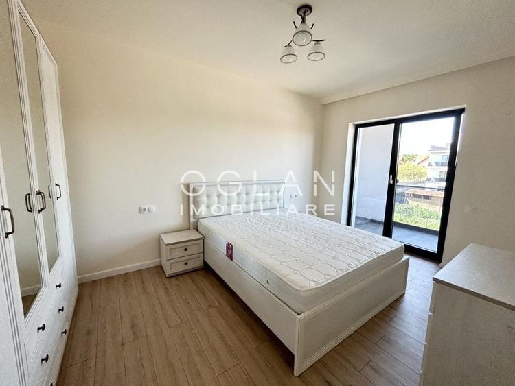 Apartament cu 3 camere semidecomandat, mobilat în Turnișor