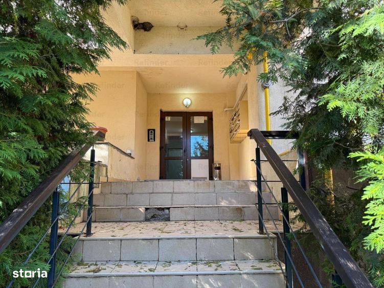 Apartament cu 3 camere semidecomandat, mobilat în Corbeanca