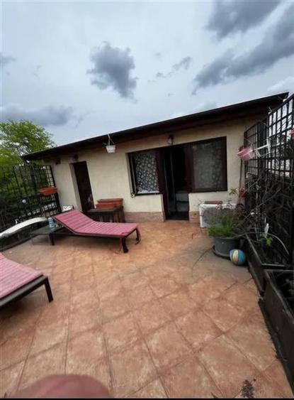 Casă individuală cu 4 camere cu Canalizare în Floreasca
