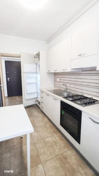 Apartament cu 3 camere decomandat, mobilat în Mihai Bravu