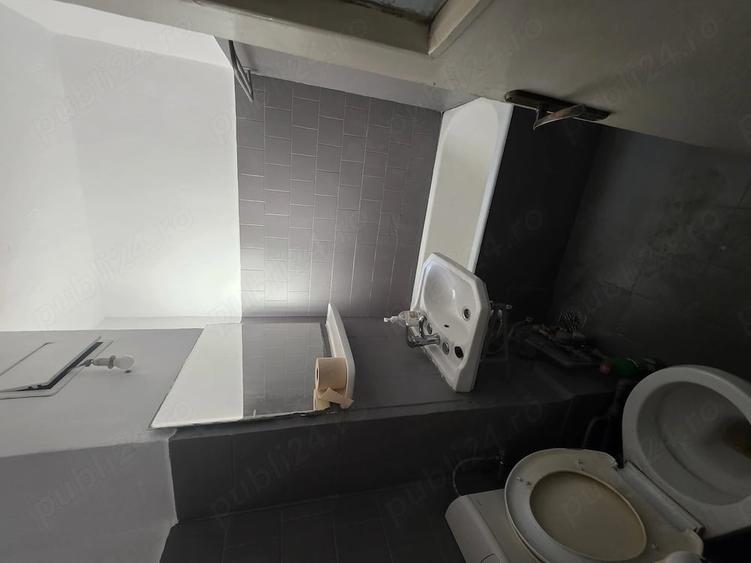 Apartament cu 3 camere decomandat în Circumvalațiunii