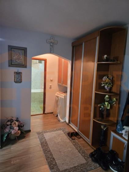 Apartament cu 2 camere decomandat, mobilat în Balada