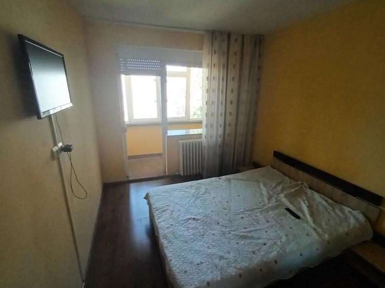 Apartament cu 2 camere semidecomandat în Tomis III