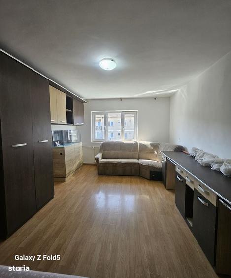 Apartament cu 2 camere decomandat în Nufărul