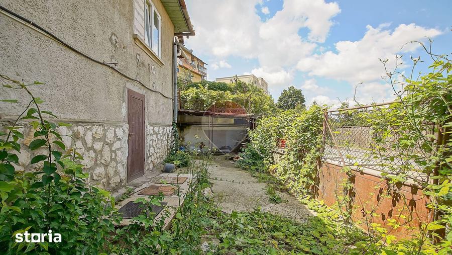 Casă cu 4 camere cu Teren 104 Mp în Central