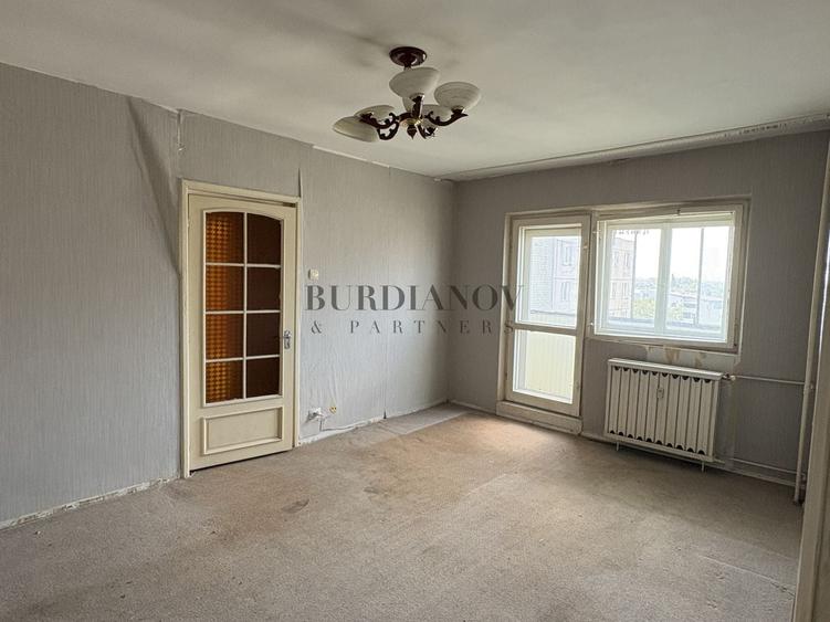 Apartament cu 4 camere în Gorjului