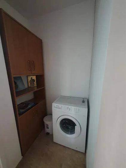 Apartament cu 2 camere semidecomandat, mobilat în Podu Roș