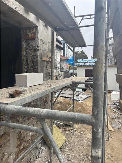 Casă cu 5 camere cu Teren 400 Mp în Dorobanți