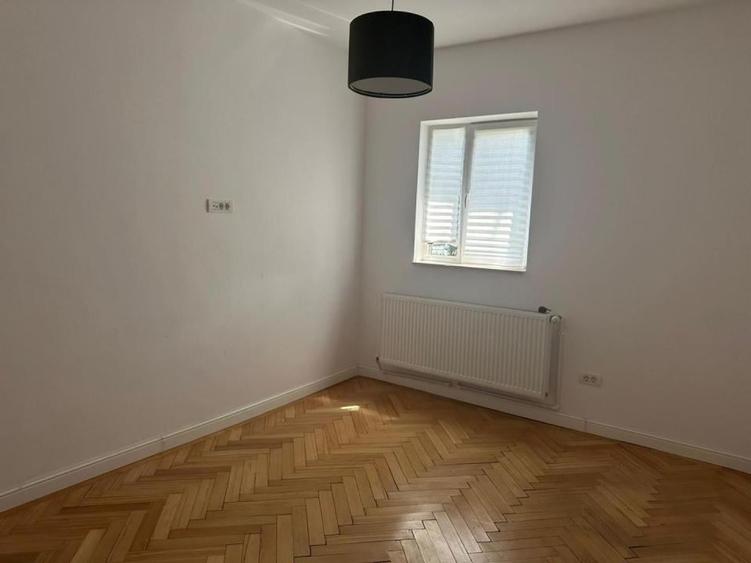 Apartament cu 3 camere, mobilat în Cotroceni