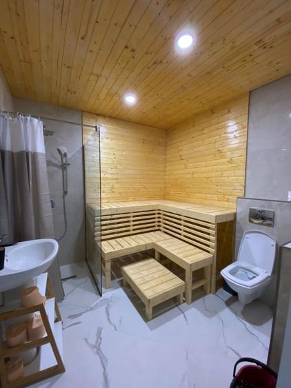 Apartament cu 4 camere decomandat, mobilat în Exterior Est