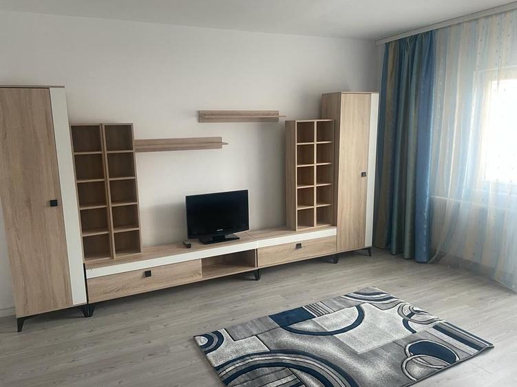 Garsonieră decomandată în Sebastian