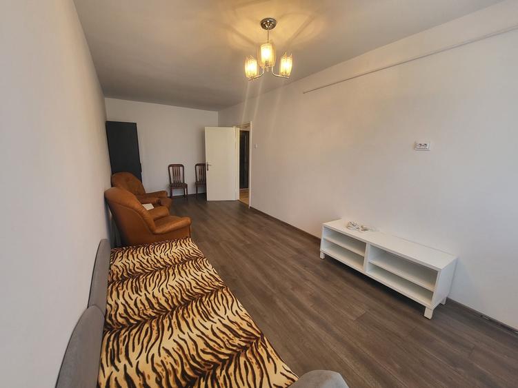 Garsonieră decomandată în Alexandru cel Bun