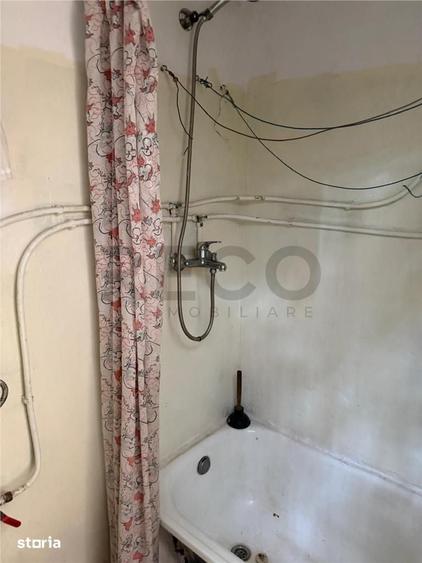 Casă cu 3 camere cu Teren 600 Mp în Central