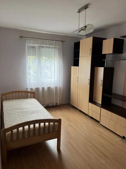 Apartament cu 3 camere decomandat, mobilat în Mănăștur