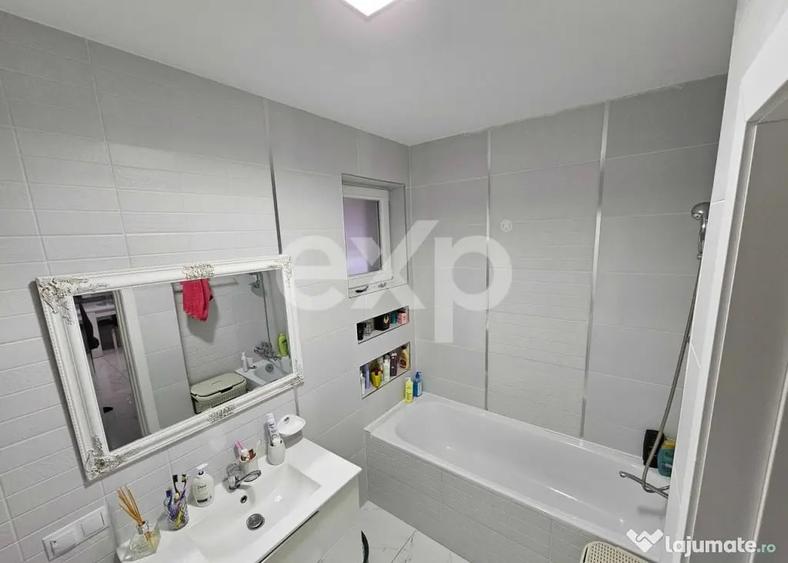 Apartament cu 3 camere semidecomandat în Florești