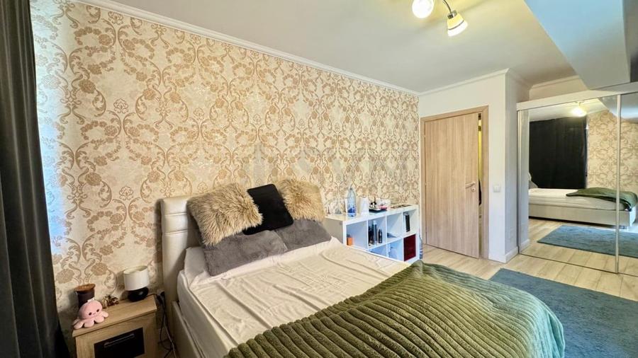 Apartament cu 3 camere decomandat, mobilat în Băneasa