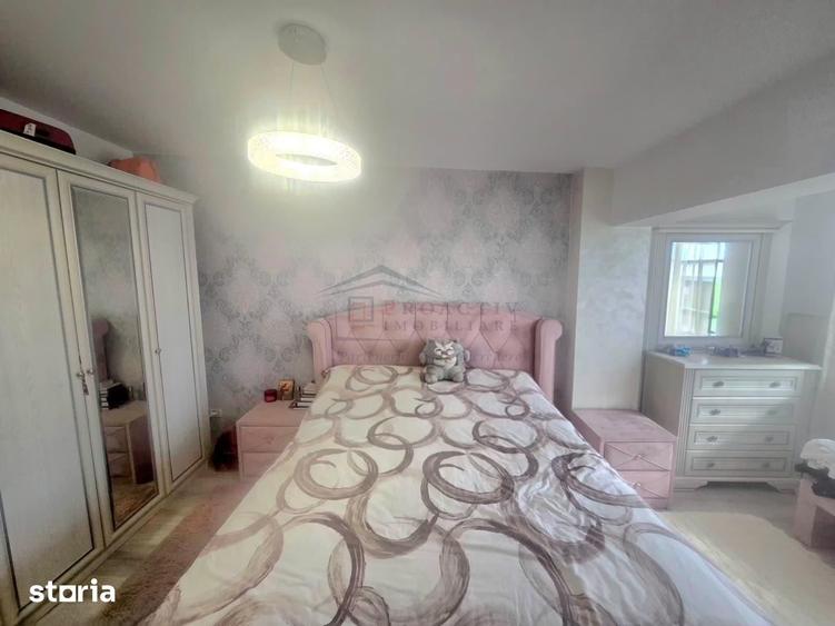 Apartament cu 3 camere decomandat în Șcheia