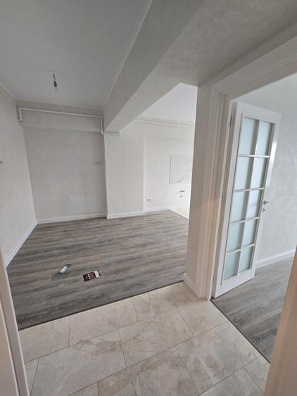 Apartament cu 2 camere semidecomandat în Liteni