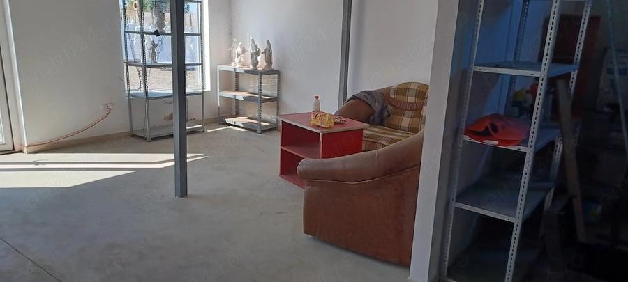 Spațiu comercial, de 250 mp, în Schiau (Valea Călugărească)