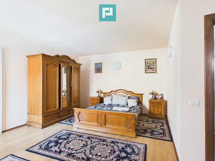Casă cu 6 camere cu Teren 500 Mp în Ultracentral
