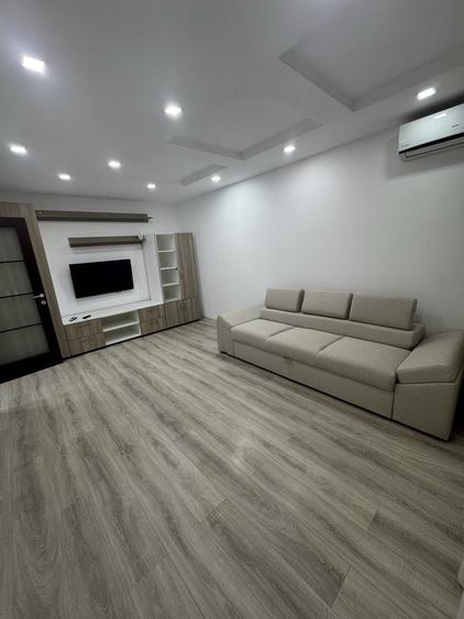 Apartament cu 2 camere decomandat în Drumul Taberei