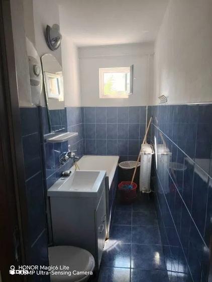 Apartament cu 2 camere semidecomandat în Km 4